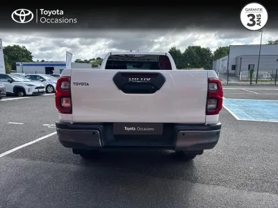TOYOTA Hilux 2.8 D-4D X-Tra Cabine Invincible 4WD BVA RC23 occasion 2025 - Photo 4