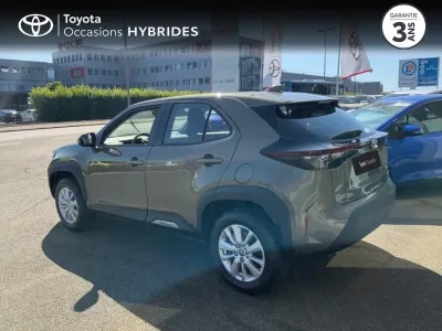 TOYOTA Yaris Cross 116h Dynamic Business + Programme Beyond Zero Academy MY22 occasion 2023 - Photo 2