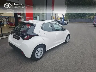 TOYOTA Yaris 116h Dynamic 5p MY22 occasion 2022 - Photo 2
