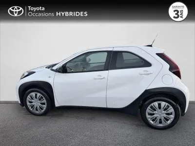 TOYOTA Aygo X 1.0 VVT-i 72ch Dynamic occasion 2022 - Photo 3