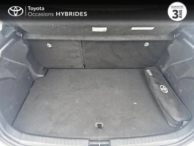 TOYOTA Yaris 116h Design 5p MC24 occasion 2022 - Photo 2