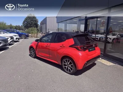 TOYOTA Yaris 116h Première 5p occasion 2021 - Photo 2