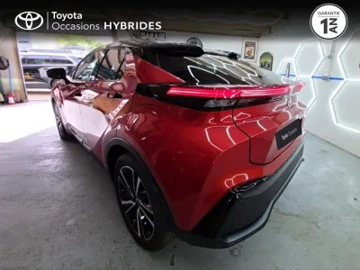 TOYOTA C-HR 1.8 140ch Collection NG23 occasion 2024 - Photo 2