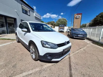 VOLKSWAGEN CrossPolo 1.2 TSI 90ch 5p occasion 2017 - Photo 1