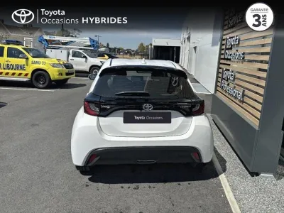 TOYOTA Yaris 116h Dynamic Business 5p + Programme Beyond Zero Academy MY21 occasion 2022 - Photo 4