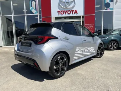TOYOTA Yaris 130h Collection 5p MY25 occasion 2025 - Photo 3