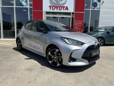 TOYOTA Yaris 130h Collection 5p MY25 occasion 2025 - Photo 2