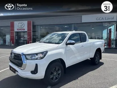 TOYOTA Hilux 2.8 D-4D X-Tra Cabine Légende 4WD BVA RC23 occasion 2025 - Photo 1
