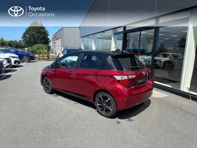 TOYOTA Yaris 100h Collection Zen 5p occasion 2018 - Photo 2