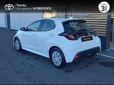 TOYOTA Yaris 116h Dynamic 5p MY22 occasion 2023 - Photo 2
