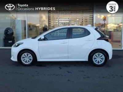 TOYOTA Yaris 116h Dynamic 5p MY22 occasion 2023 - Photo 3