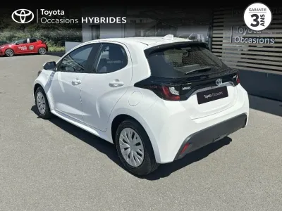 TOYOTA Yaris 116h Dynamic 5p MY22 occasion 2023 - Photo 2