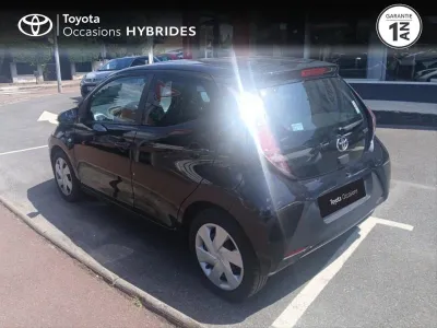 TOYOTA Aygo 1.0 VVT-i 69ch x-play 5p occasion 2016 - Photo 2