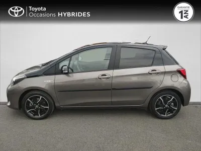TOYOTA Yaris HSD 100h Collection 5p occasion 2016 - Photo 3
