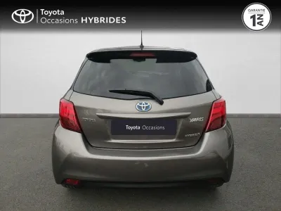 TOYOTA Yaris HSD 100h Collection 5p occasion 2016 - Photo 4