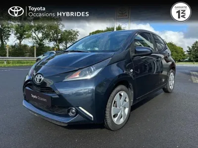 TOYOTA Aygo 1.0 VVT-i 69ch x-play 5p occasion 2016 - Photo 1