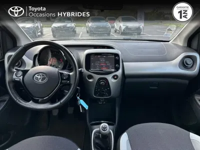 TOYOTA Aygo 1.0 VVT-i 69ch x-play 5p occasion 2016 - Photo 2