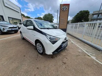 TOYOTA Aygo 1.0 VVT-i 72ch x-play 5p MY20 occasion 2020 - Photo 1