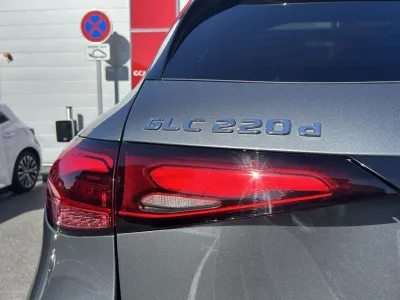 MERCEDES-BENZ GLC 220 d 197ch AMG Line 4Matic 9G-Tronic occasion 2023 - Photo 4