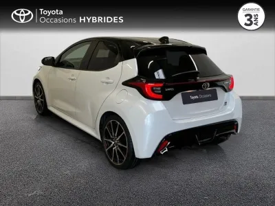 TOYOTA Yaris 116h GR Sport 5p MY22 occasion 2023 - Photo 2
