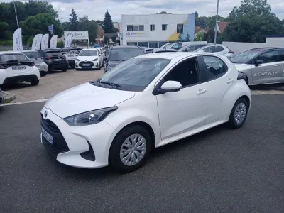 TOYOTA Yaris 116h Dynamic 5p MY22 occasion 2023 - Photo 1