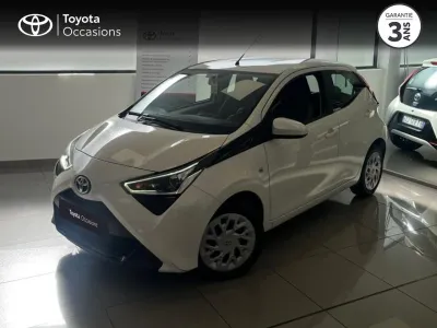 TOYOTA Aygo 1.0 VVT-i 72ch x-play 5p MY21 occasion 2021 - Photo 1