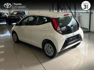 TOYOTA Aygo 1.0 VVT-i 72ch x-play 5p MY21 occasion 2021 - Photo 2