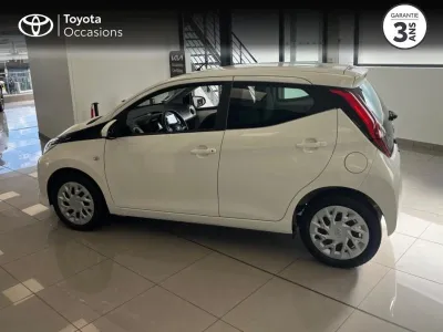 TOYOTA Aygo 1.0 VVT-i 72ch x-play 5p MY21 occasion 2021 - Photo 3