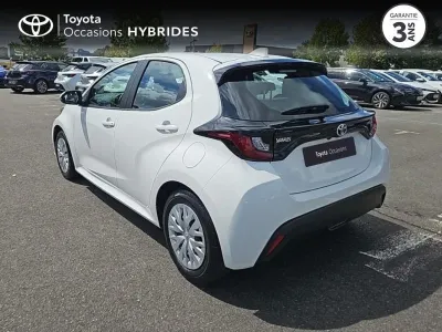 TOYOTA Yaris Affaires 116h Dynamic Business Affaire MY22 + Programme Toyota Expérience occasion 2022 - Photo 2