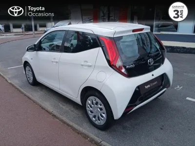 TOYOTA Aygo 1.0 VVT-i 72ch x-play x-shift 5p MY21 occasion 2021 - Photo 2