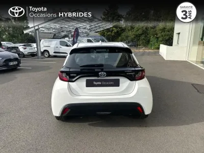TOYOTA Yaris 116h Dynamic 5p MY22 occasion 2023 - Photo 4