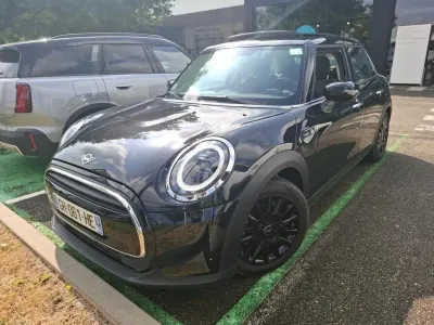 MINI Mini 5 Portes Cooper 136ch Edition Camden BVA7 occasion 2022 - Photo 1