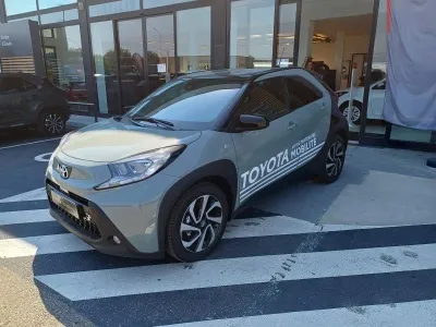 TOYOTA Aygo X 1.0 VVT-i 72ch Design MY24 occasion 2025 - Photo 2