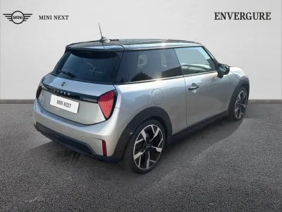 MINI Cooper 3 Portes C 156ch Favoured DKG7 occasion 2024 - Photo 2