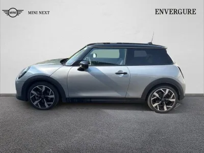 MINI Cooper 3 Portes C 156ch Favoured DKG7 occasion 2024 - Photo 3