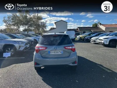 TOYOTA Yaris 100h Collection 5p RC18 occasion 2018 - Photo 4