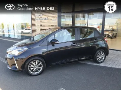 TOYOTA Yaris 100h Dynamic 5p occasion 2017 - Photo 1