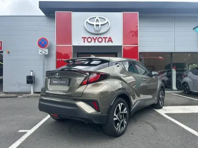 TOYOTA C-HR 122h Edition 2WD E-CVT MY22 occasion 2022 - Photo 4