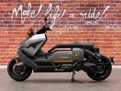 BMW C CE04 11kW + Quick Charge occasion 2022 - Photo 1