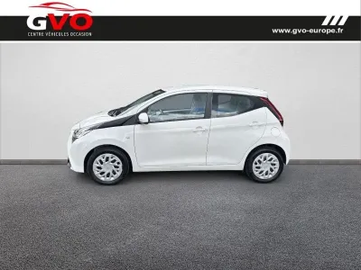 TOYOTA Aygo 1.0 VVT-i 72ch x-play 5p MY21 occasion 2021 - Photo 3