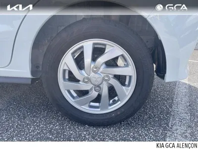 MITSUBISHI Space Star 1.2 MIVEC 71ch Inform 2024 occasion 2025 - Photo 4