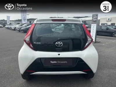 TOYOTA Aygo 1.0 VVT-i 69ch x-play x-shift 5p occasion 2019 - Photo 4
