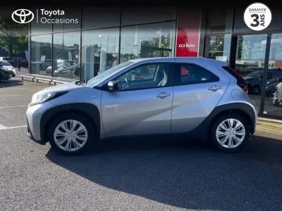 TOYOTA Aygo X 1.0 VVT-i 72ch Dynamic occasion 2022 - Photo 3