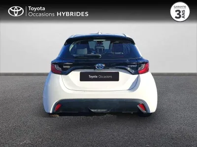 TOYOTA Yaris 116h Dynamic 5p MY22 occasion 2023 - Photo 4