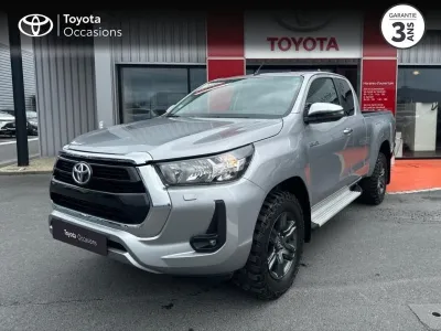 TOYOTA Hilux 2.8 D-4D X-Tra Cabine Légende 4WD RC21 occasion 2021 - Photo 1