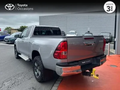 TOYOTA Hilux 2.8 D-4D X-Tra Cabine Légende 4WD RC21 occasion 2021 - Photo 2