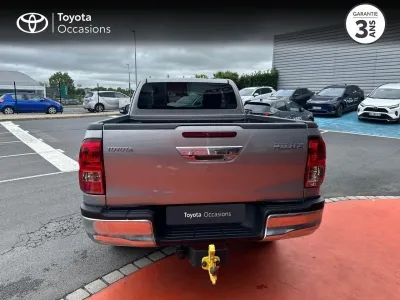 TOYOTA Hilux 2.8 D-4D X-Tra Cabine Légende 4WD RC21 occasion 2021 - Photo 4