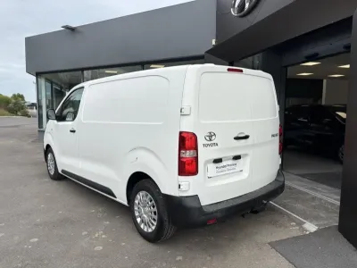 TOYOTA PROACE Verso Compact 115 D-4D Dynamic occasion 2017 - Photo 4