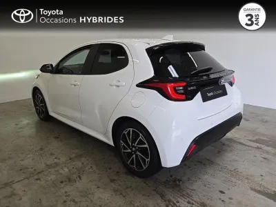 TOYOTA Yaris 116h Design 5p MY22 occasion 2023 - Photo 2
