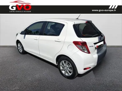 TOYOTA Yaris 69 VVT-i Tendance 5p occasion 2013 - Photo 2